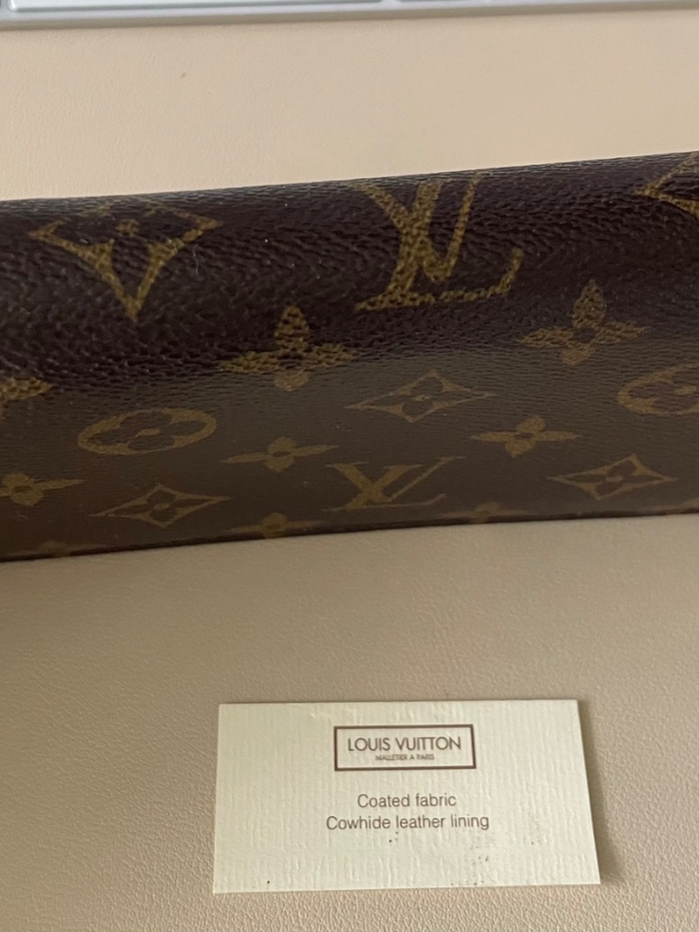 Louis Vuitton Monogram Zippy Wallet | Brown Interior - Picture 8 of 9